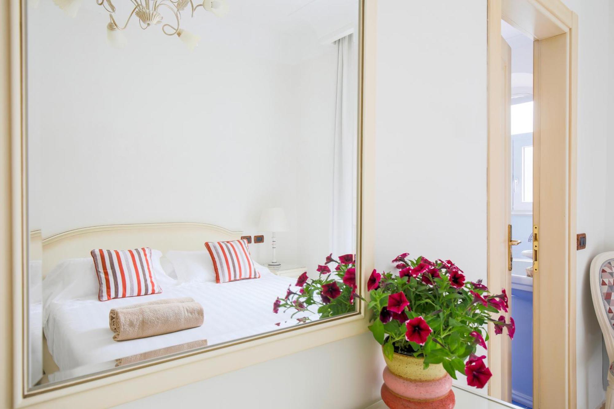 La Reginella & Hotel 4*