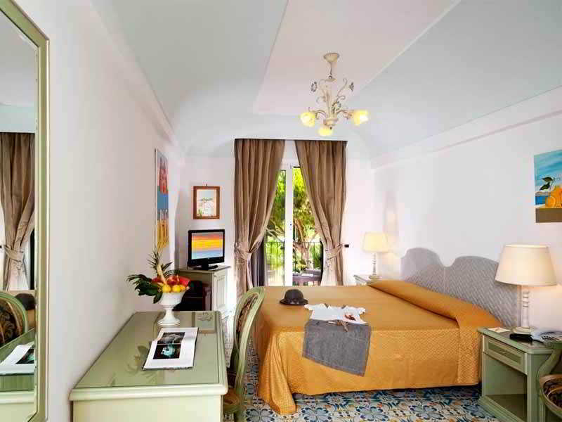 Hotel La Reginella & 4*